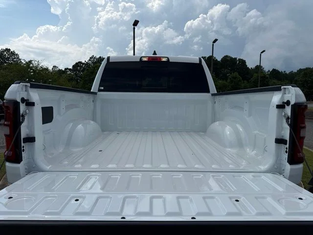 New 2026 Bright White Clear-Coat Exterior Paint RAM Big Horn/Lone Star image 27