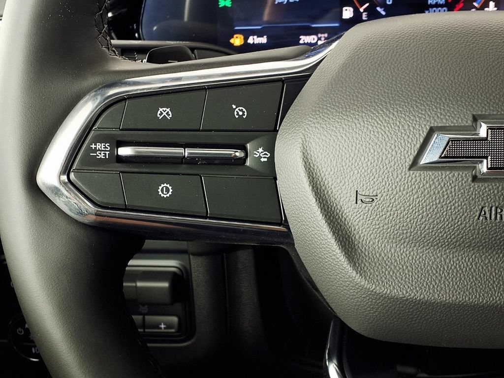 2026 Chevrolet Suburban Z71 - Photo 19