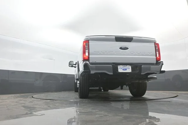 New 2026 Oxford White Ford F-350® XLT image 36