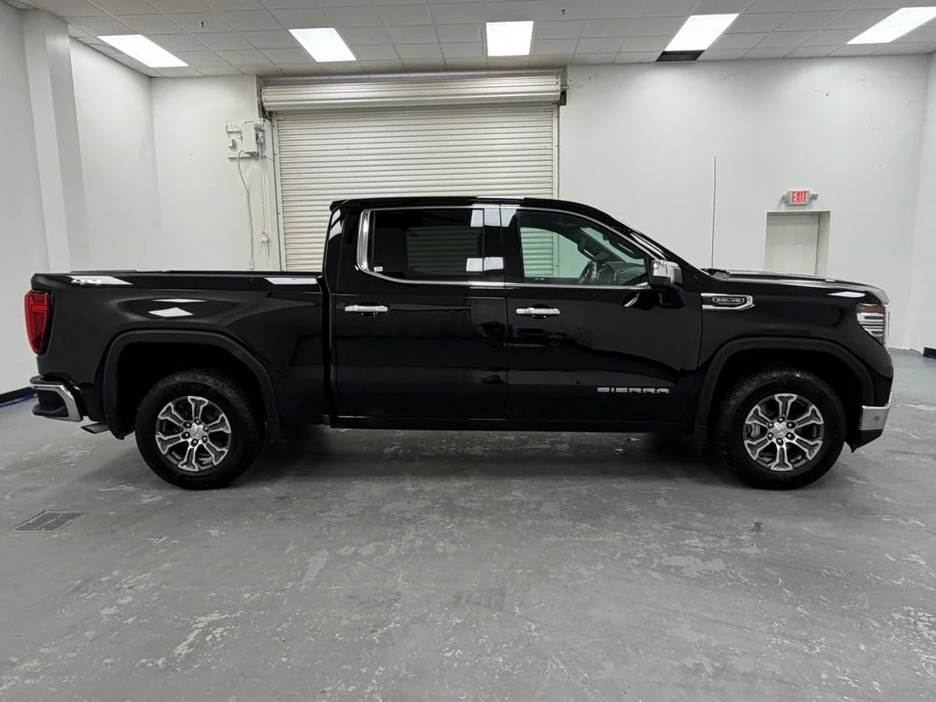 Used 2025 Black GMC SLT image 8