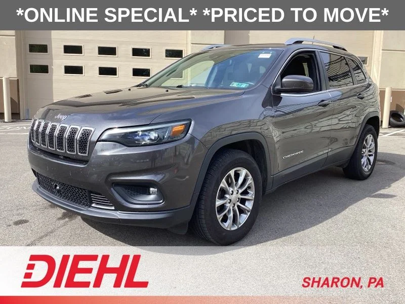 Used 2020 Granite Crystal Clearcoat Metallic Jeep Latitude Plus image 3
