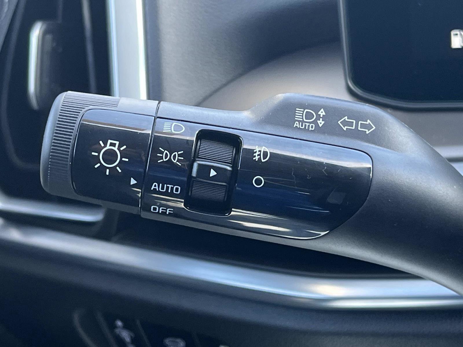 2025 Kia Sorento SX - Photo 37