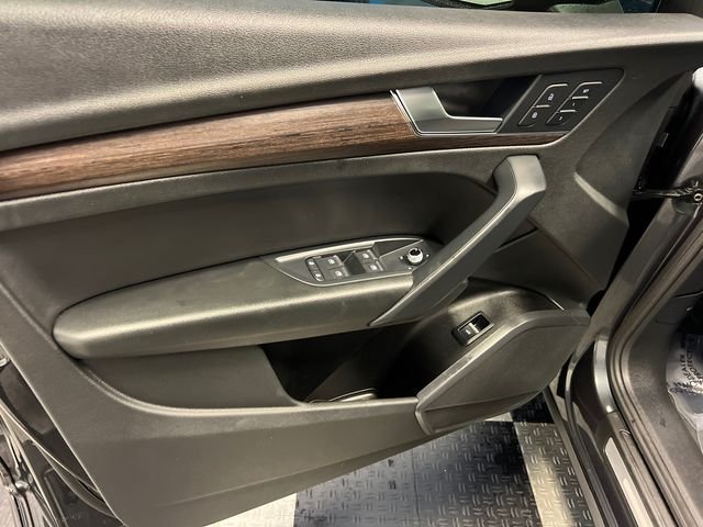 Used 2022 Gray Audi 40 Premium image 8