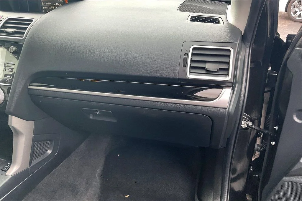 Used 2017 Black Subaru 2.5i Limited image 18