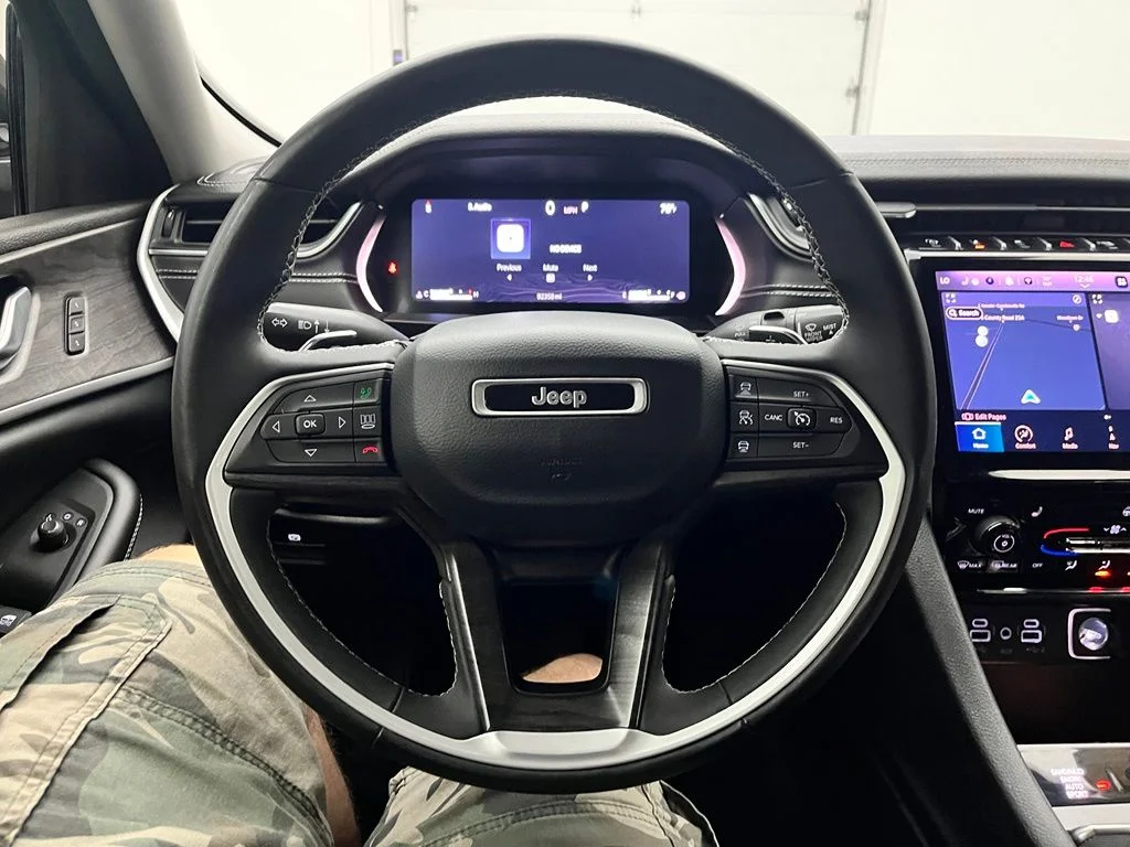 Used 2023 Black Jeep Limited image 21
