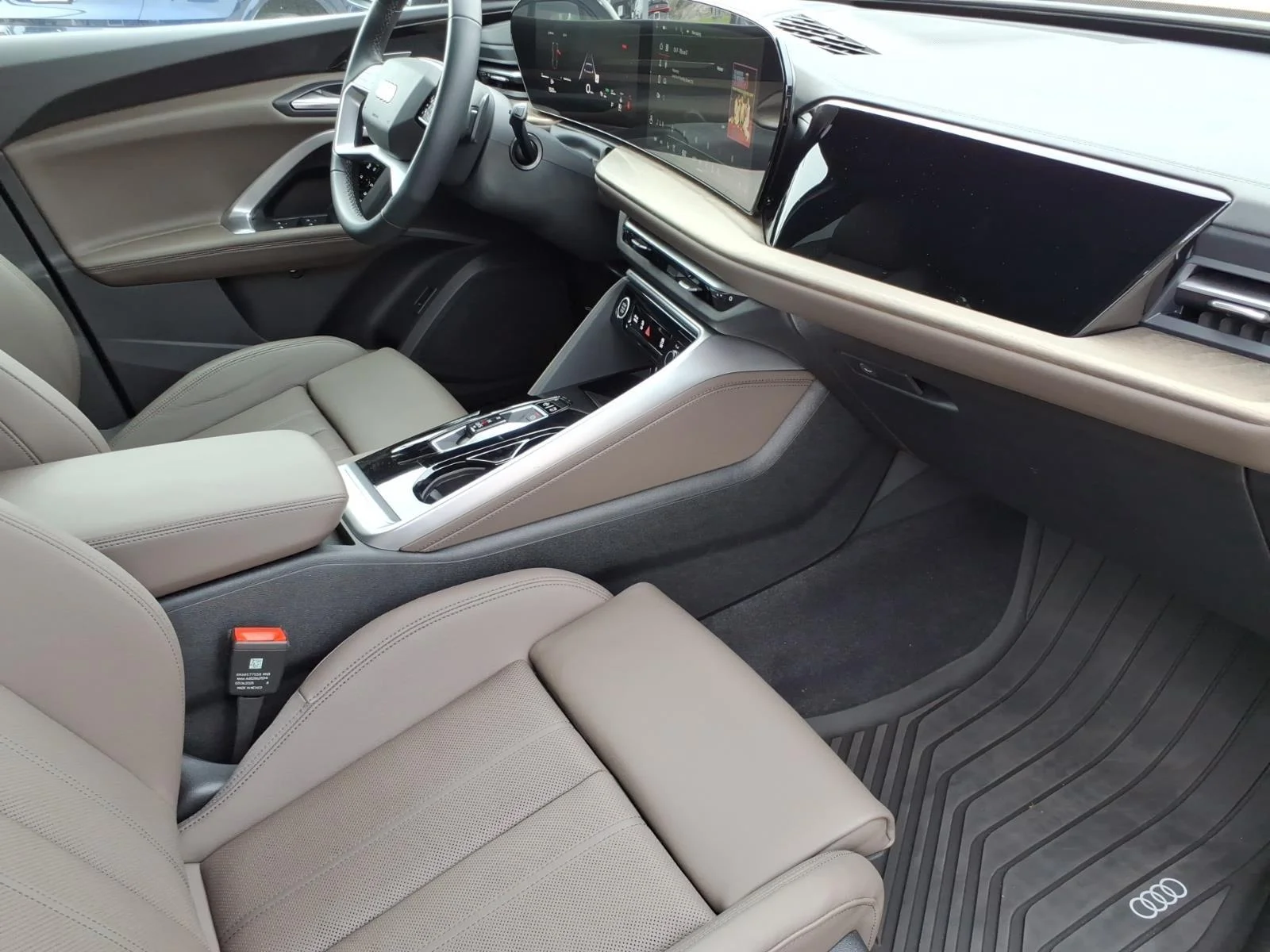 Certified Used 2025 Mythos Black Metallic Audi Premium Plus image 25
