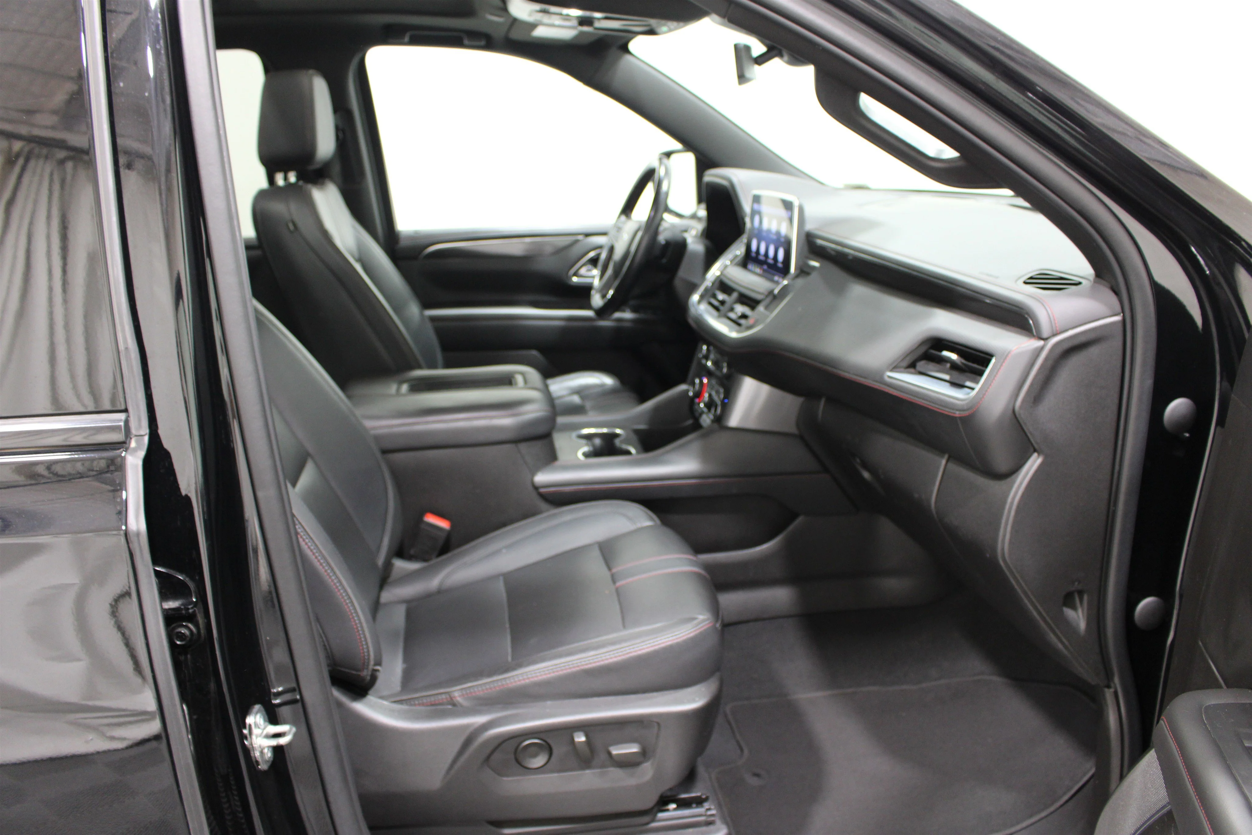 2021 Chevrolet Tahoe RST - Photo 26
