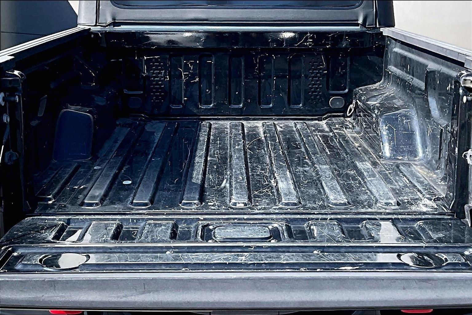 Used 2022 Black Jeep Rubicon image 35