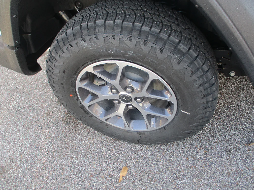 New 2026 Bright White Clearcoat Jeep 2-Door Sport S 4x4 image 19