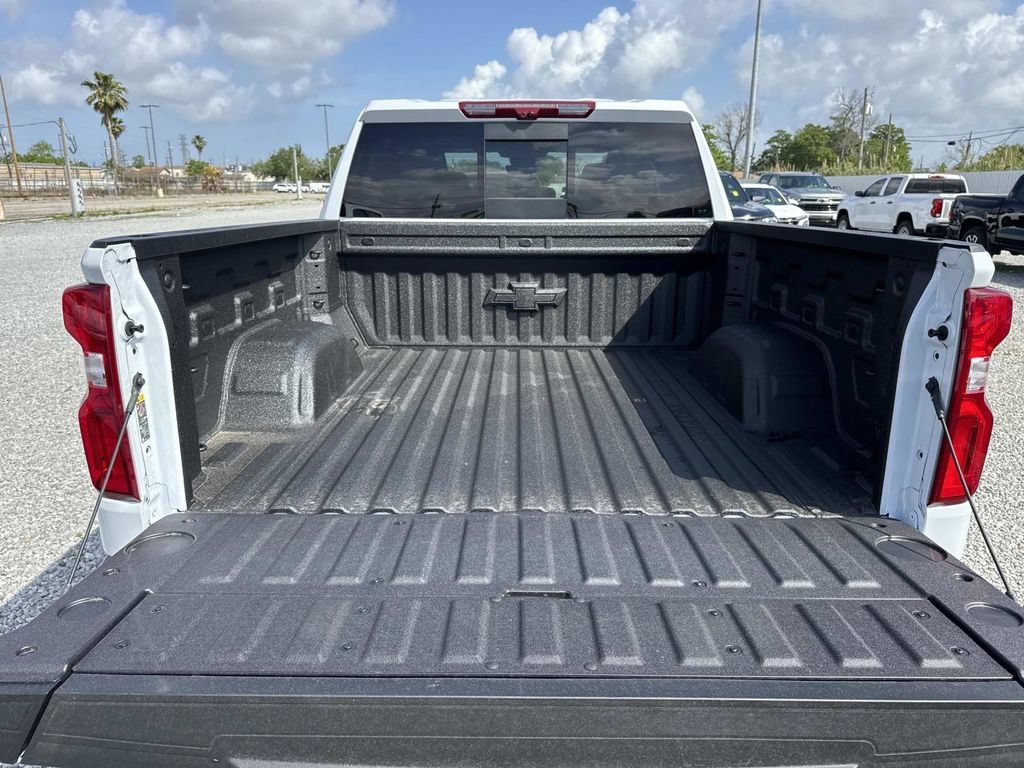 2026 Chevrolet Silverado 1500 LTZ - Photo 8