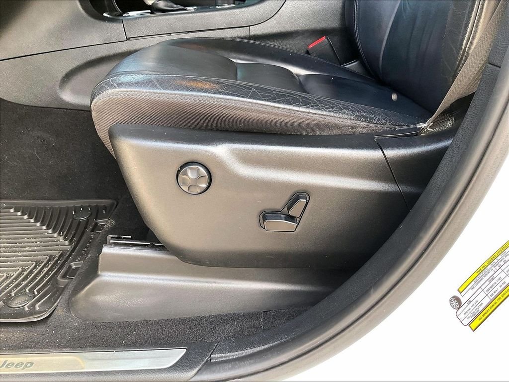 Used 2020 White Jeep Limited image 27