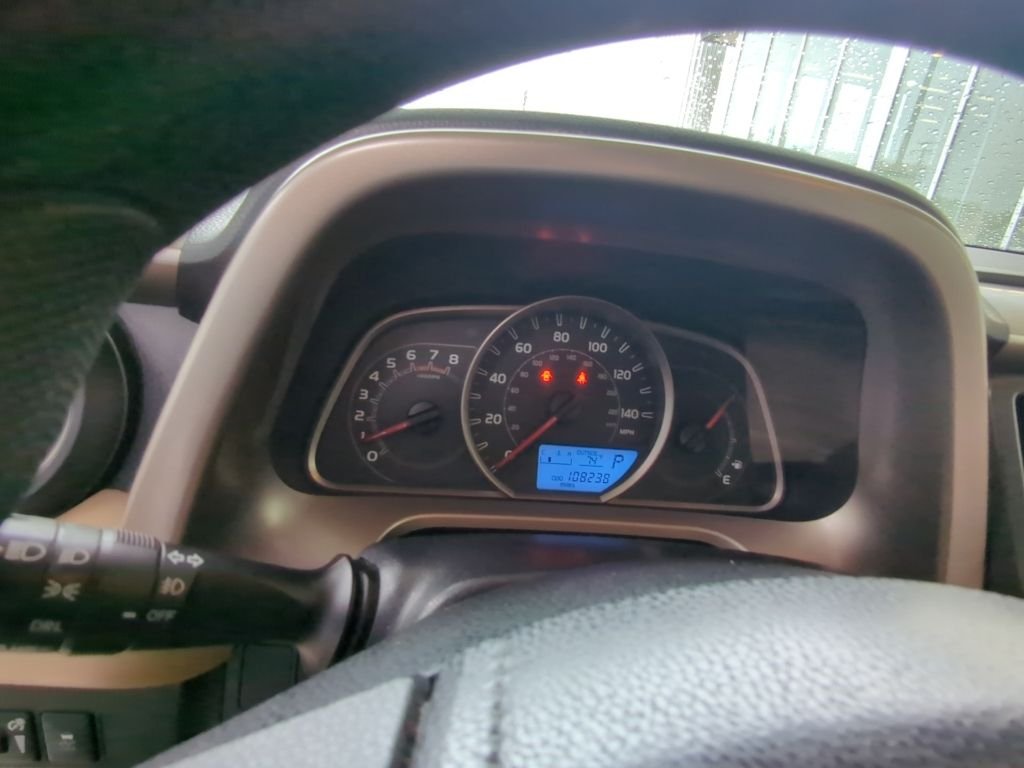 Used 2013 Brown Toyota XLE image 12