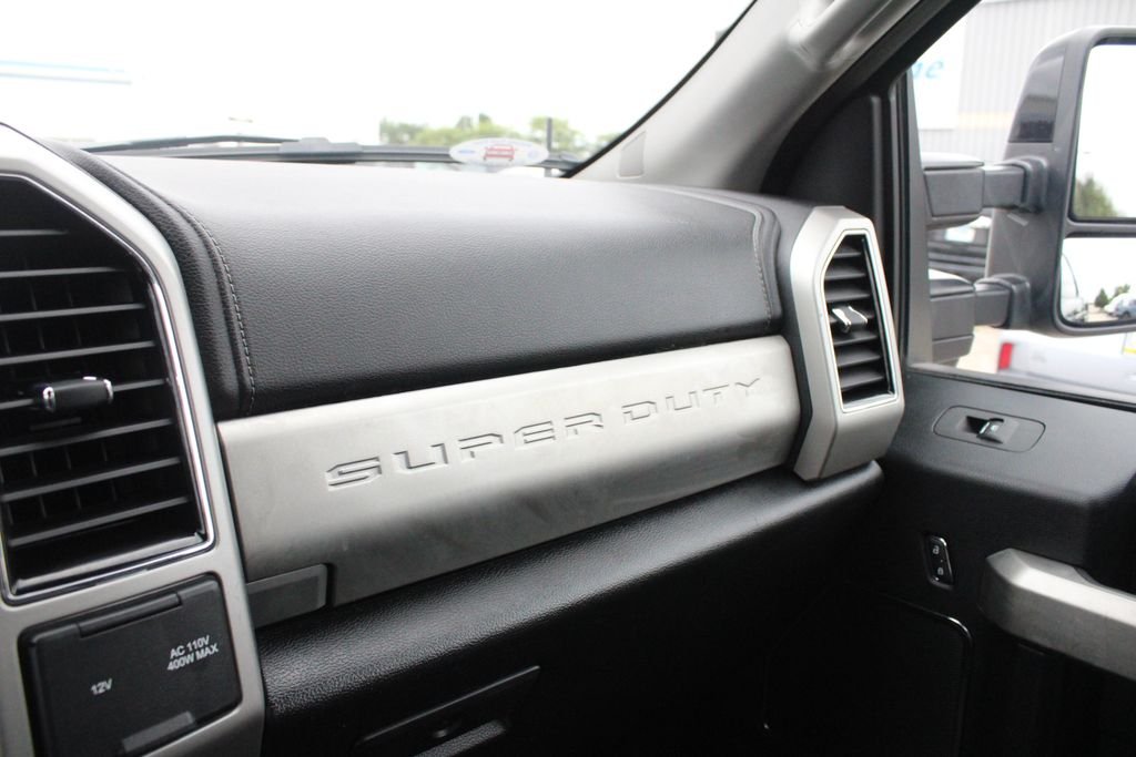 Used 2021 Black Metallic Ford Lariat image 21