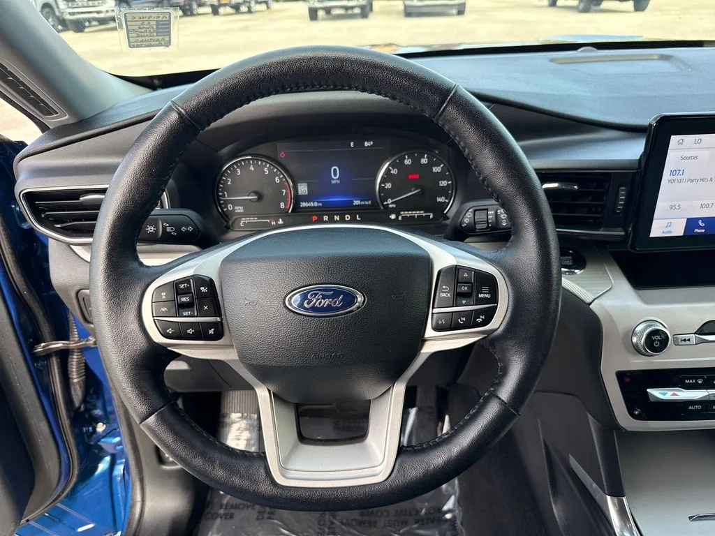 Certified Used 2023 Blue Ford XLT image 15