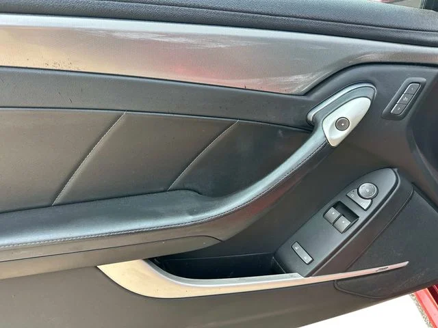 Used 2013 Red Cadillac Performance image 13