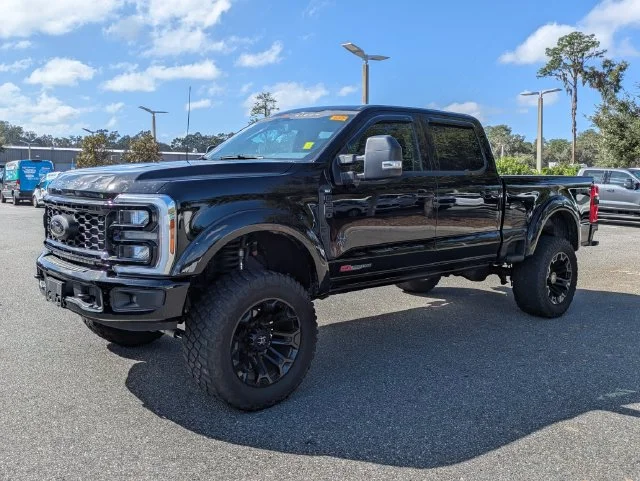 Used 2025 Black Metallic Ford XLT image 7