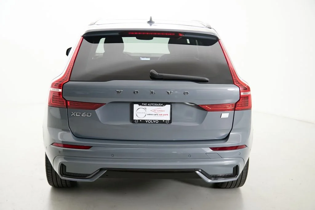 Used 2024 Gray Volvo Ultimate image 8
