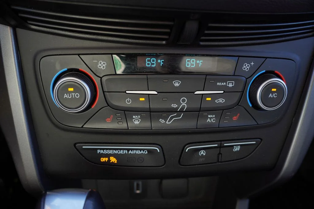 Used 2018 Cinnamon Glaze Metallic Ford SEL image 6
