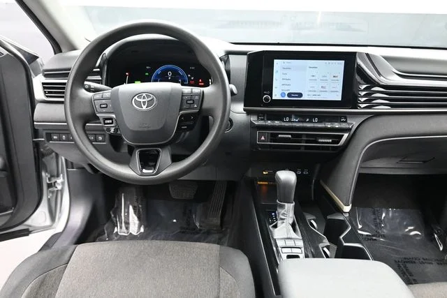 Used 2025 Silver Toyota LE image 18