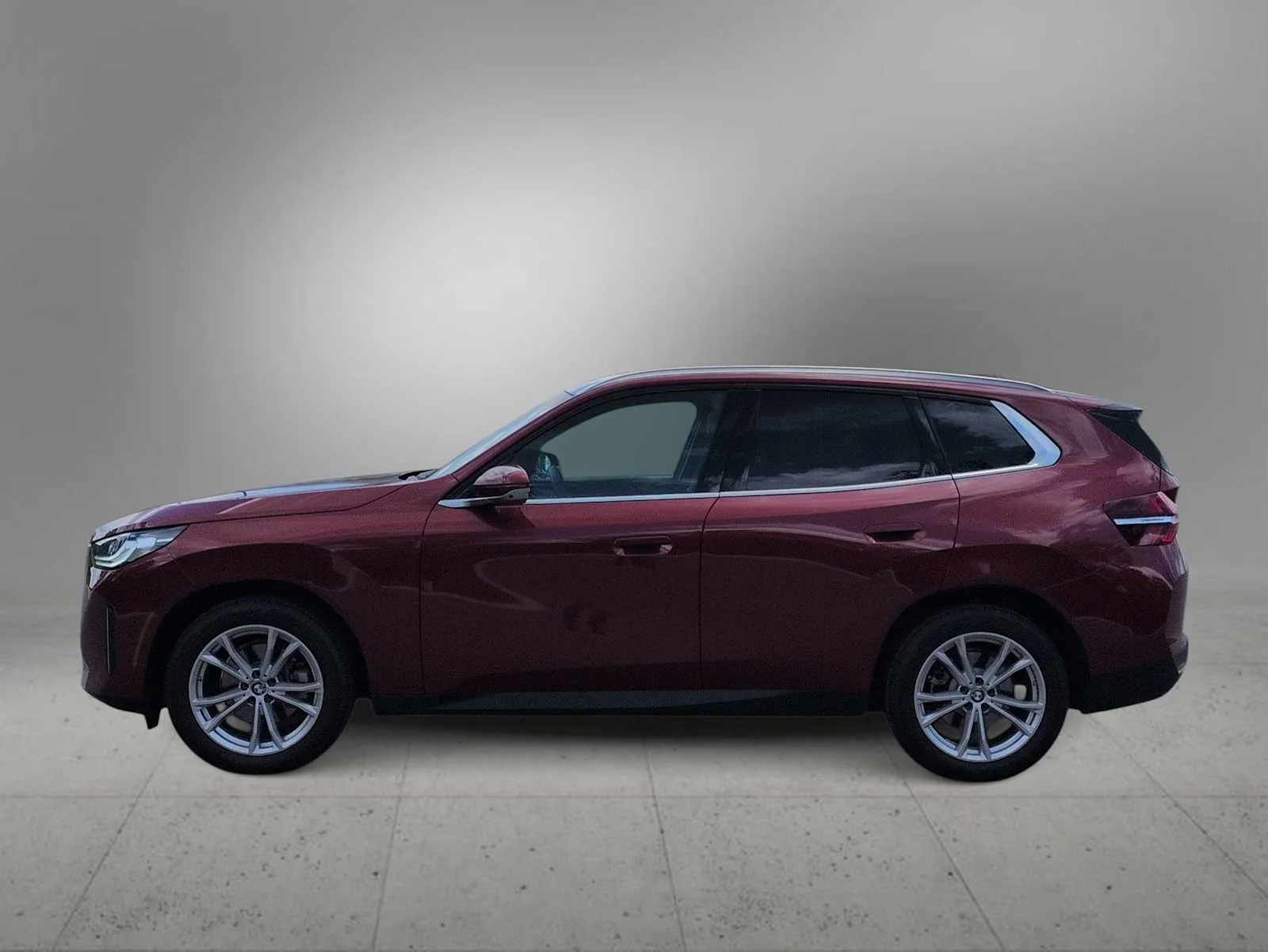 Certified Used 2025 Vegas Red Metallic BMW 30 xDrive image 5