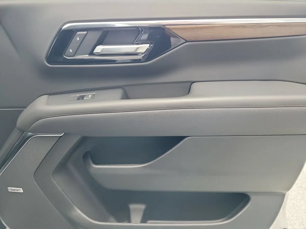 2025 Chevrolet Tahoe High Country - Photo 27