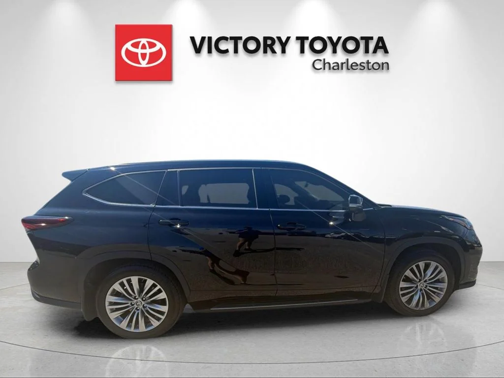 Used 2025 Black Toyota Platinum image 6