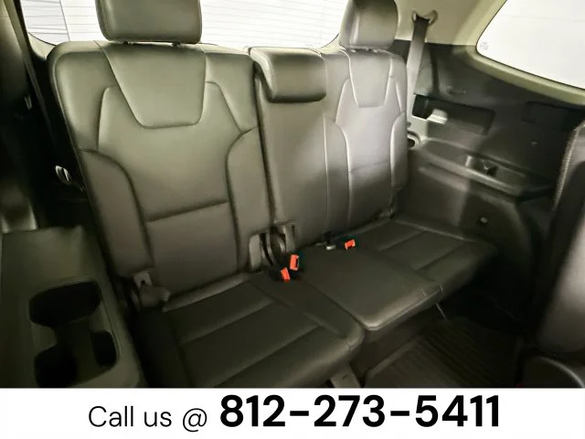 Used 2022 White Kia S image 28