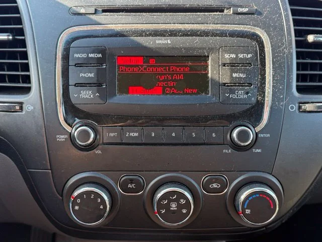 Used 2017 White Kia LX image 15