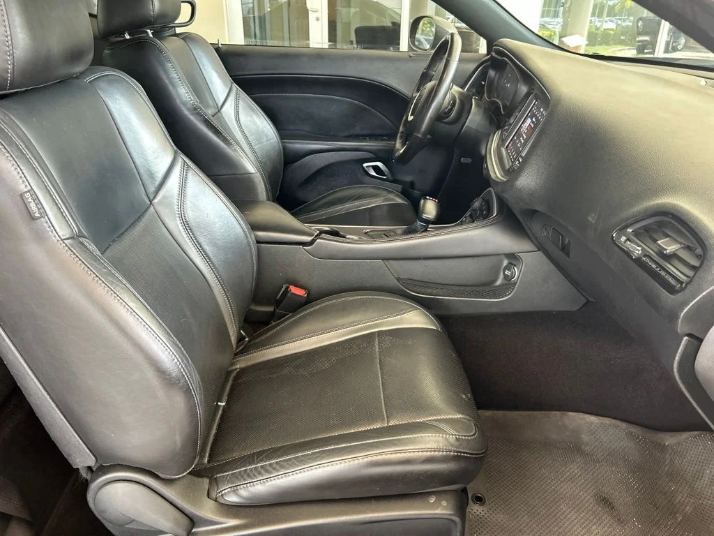 Used 2019 Gray Dodge SXT image 20