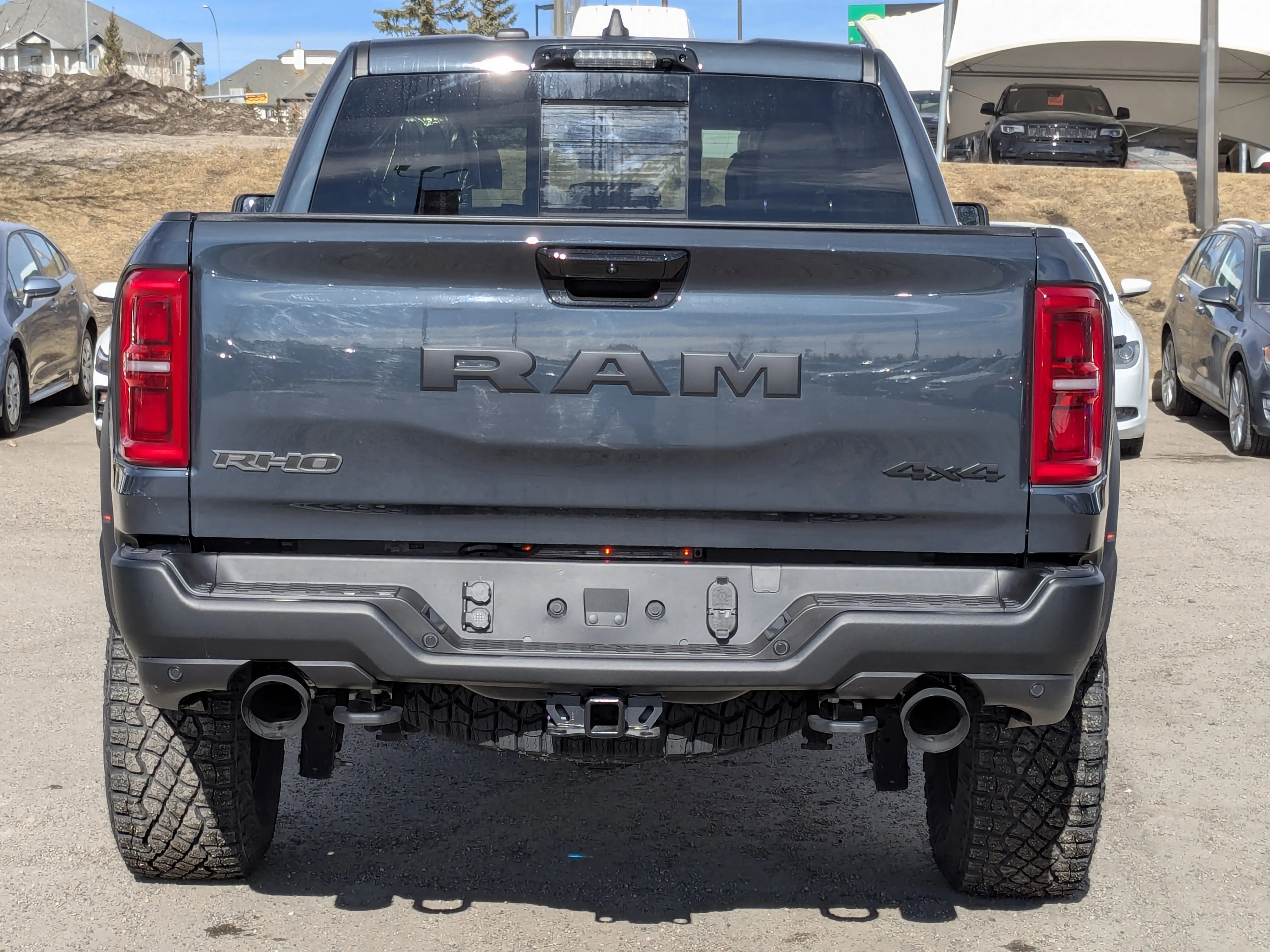New 2026 Blue RAM RHO - - 3.0L Hurricane HO T-Turbo - RHO Level 1 Pkg w/ 14.4 Screen - Pano Sunroof & Massage Seats! image 7