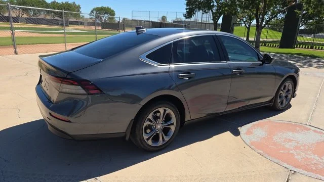 Used 2023 Gray Honda EX image 7