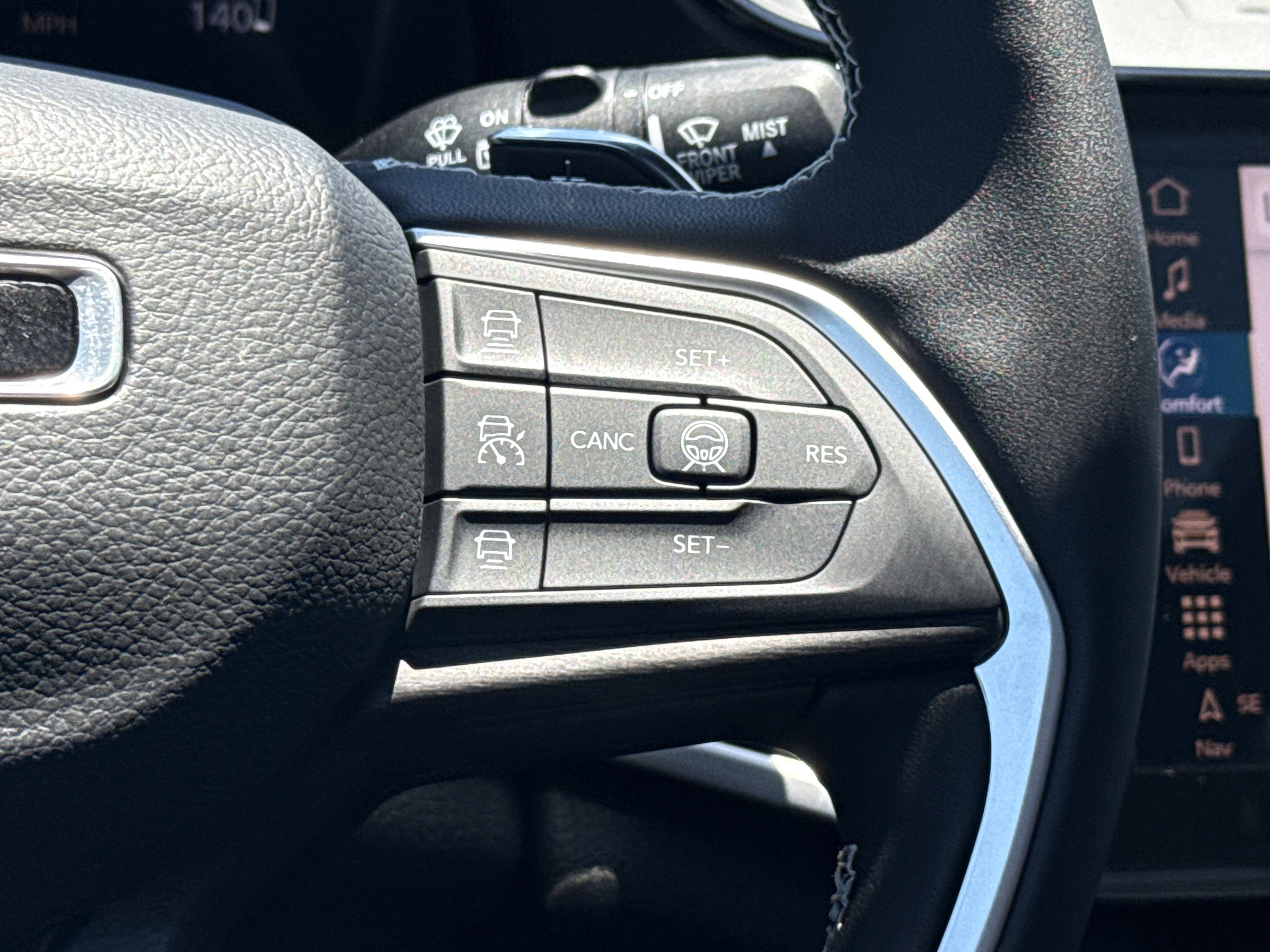 New 2026 Baltic Gray Metallic Clear-Coat Exterior Paint Jeep Altitude image 28
