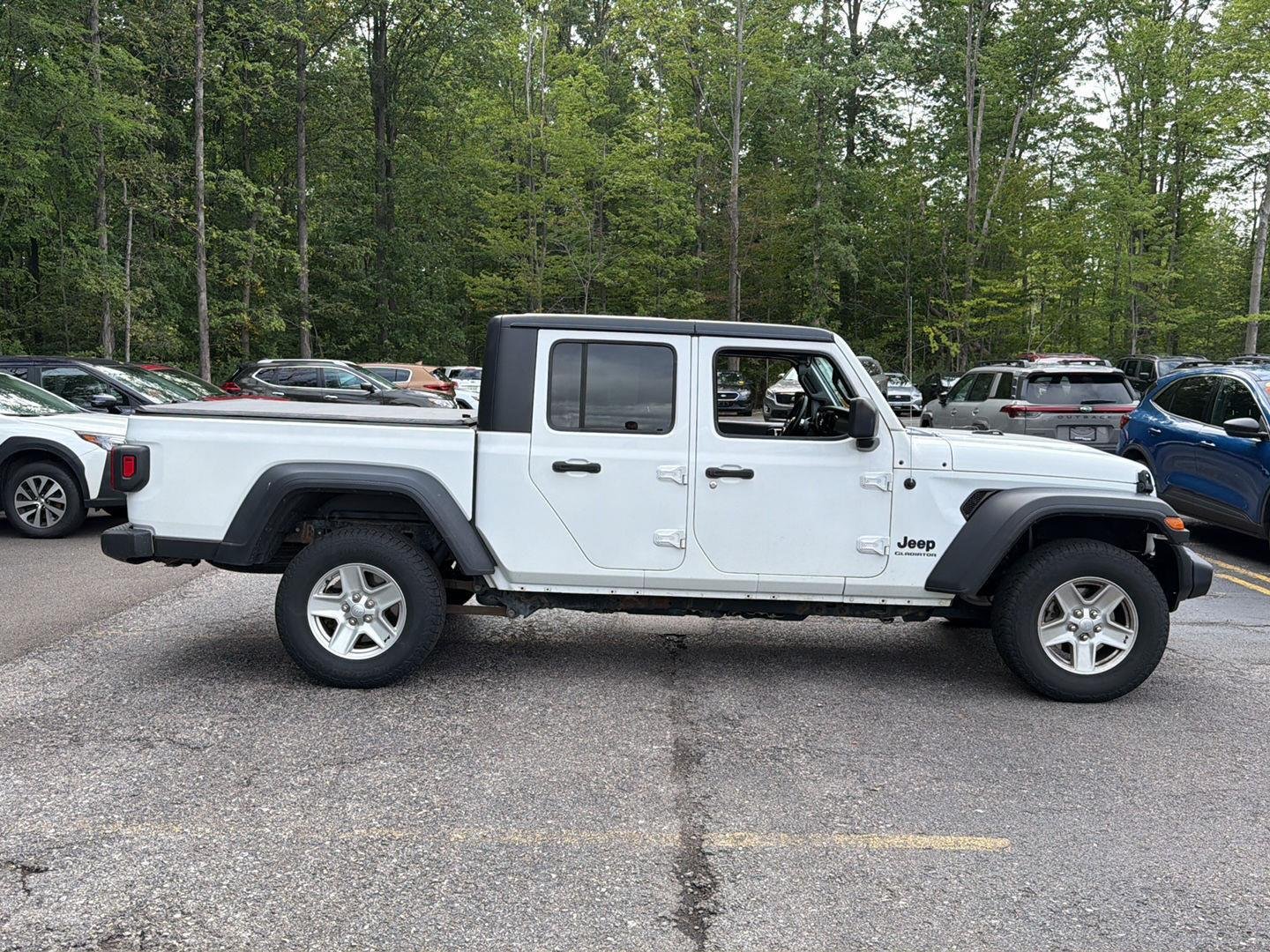Used 2020 Bright White Clearcoat Jeep Sport S image 7