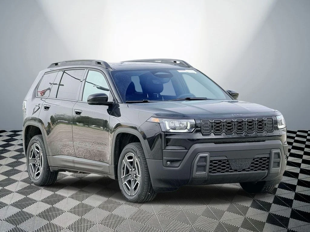 New 2026 Diamond Black Crystal Pearlcoat Jeep Limited image 4