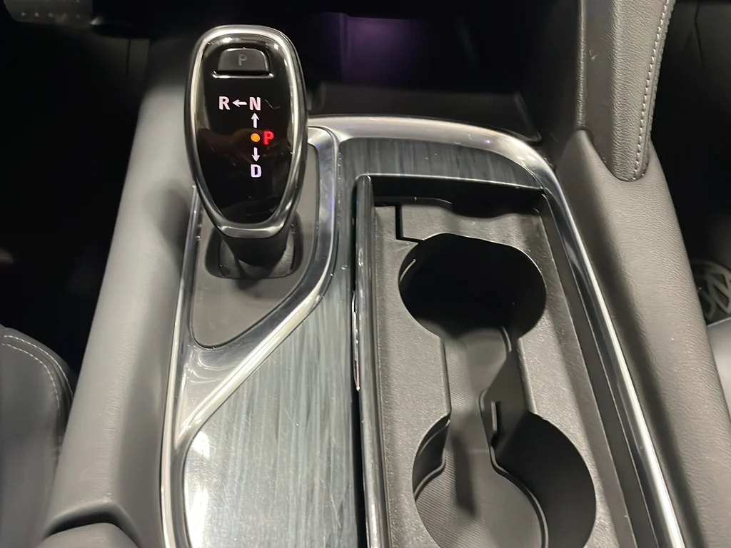 Used 2019 White Buick Essence image 29