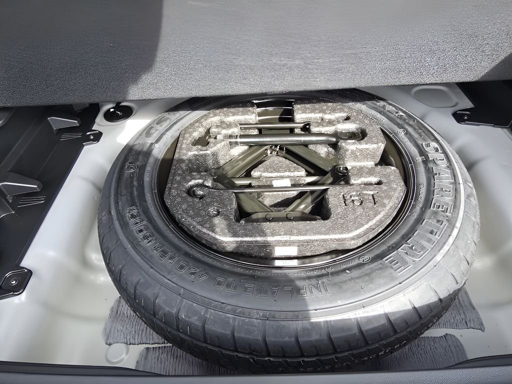 New 2026 Cyber Gray Metallic Hyundai SE image 30