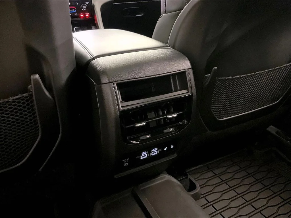 Used 2023 Black Jeep Trailhawk 4xe image 37