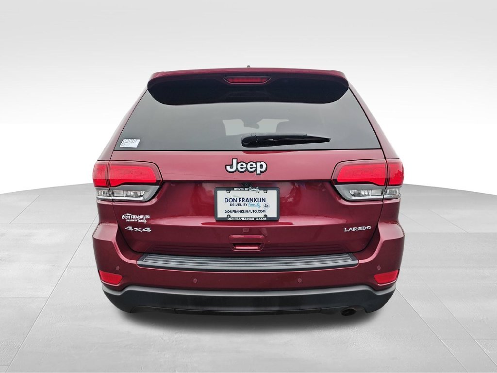 Used 2020 Red Jeep Laredo E image 4