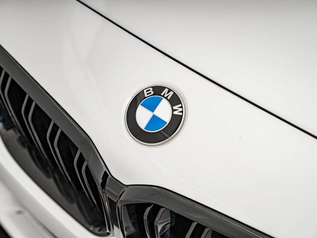 Used 2020 Alpine White BMW Competition image 13