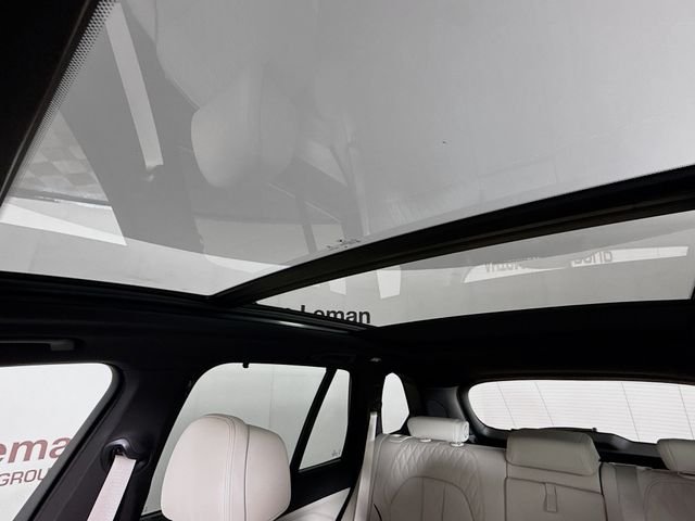 New 2026 White Metallic BMW xDrive50e image 23