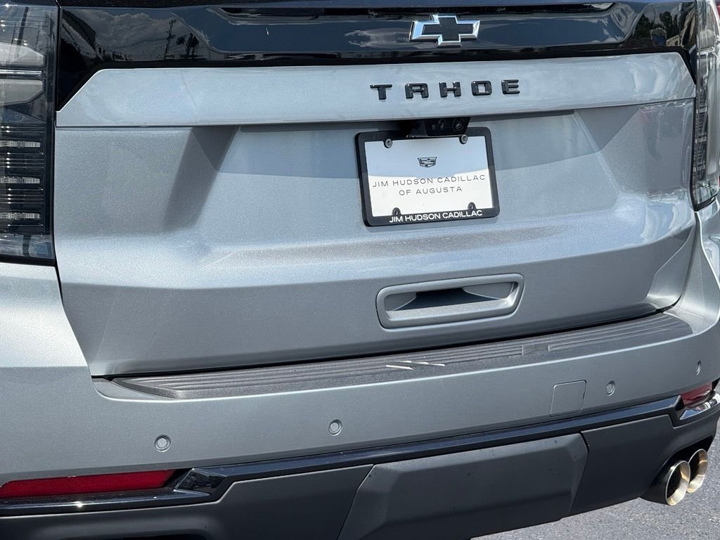 Used 2025 Gray Chevrolet Z71 image 9
