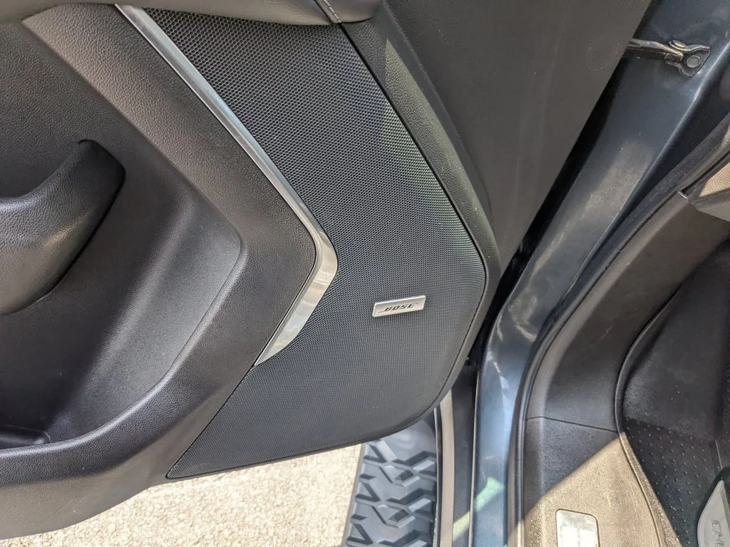 Used 2021 Shadow Gray Metallic Chevrolet Z71 image 13