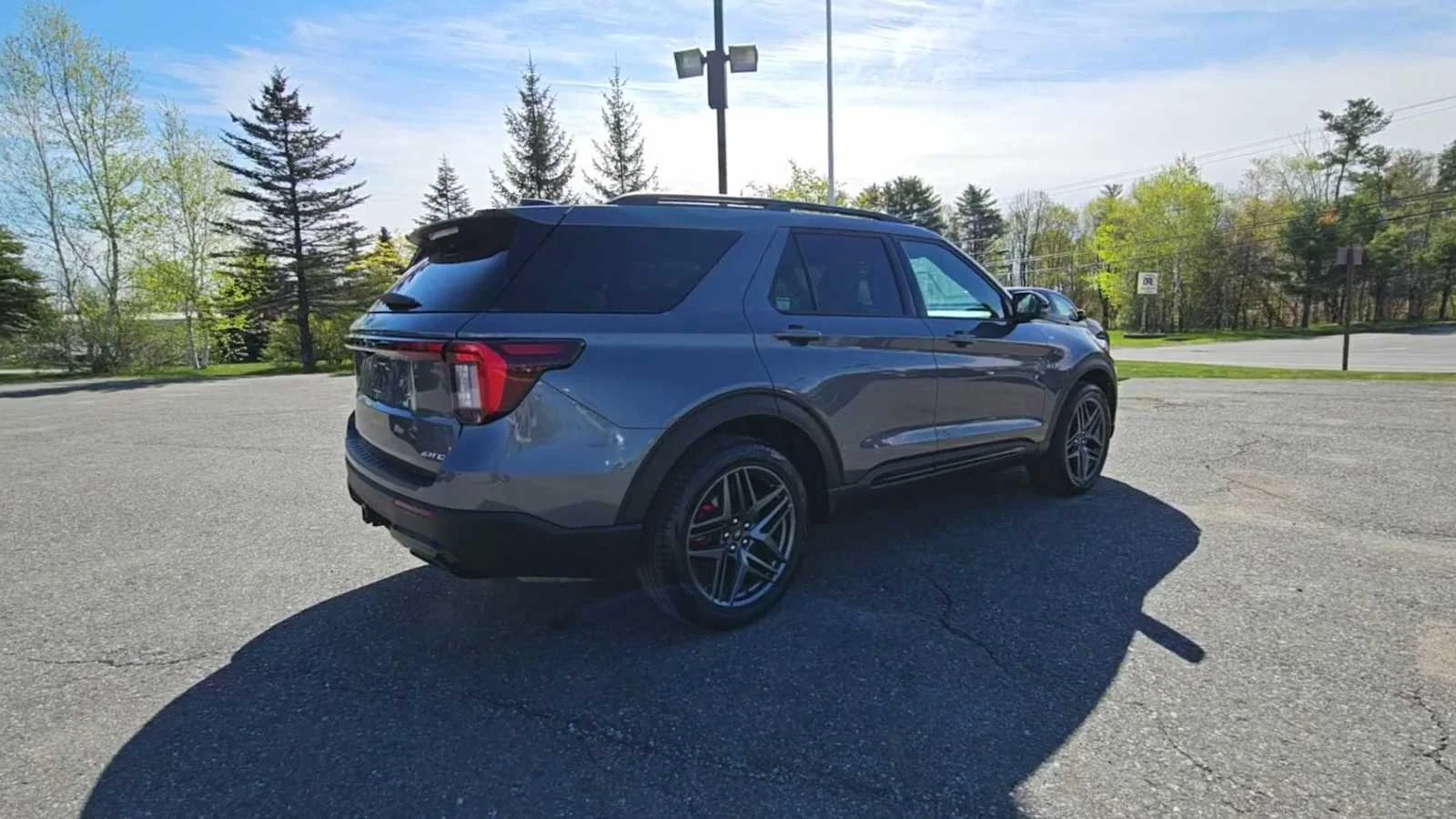 Used 2025 Carbonized Gray Ford ST-Line image 8