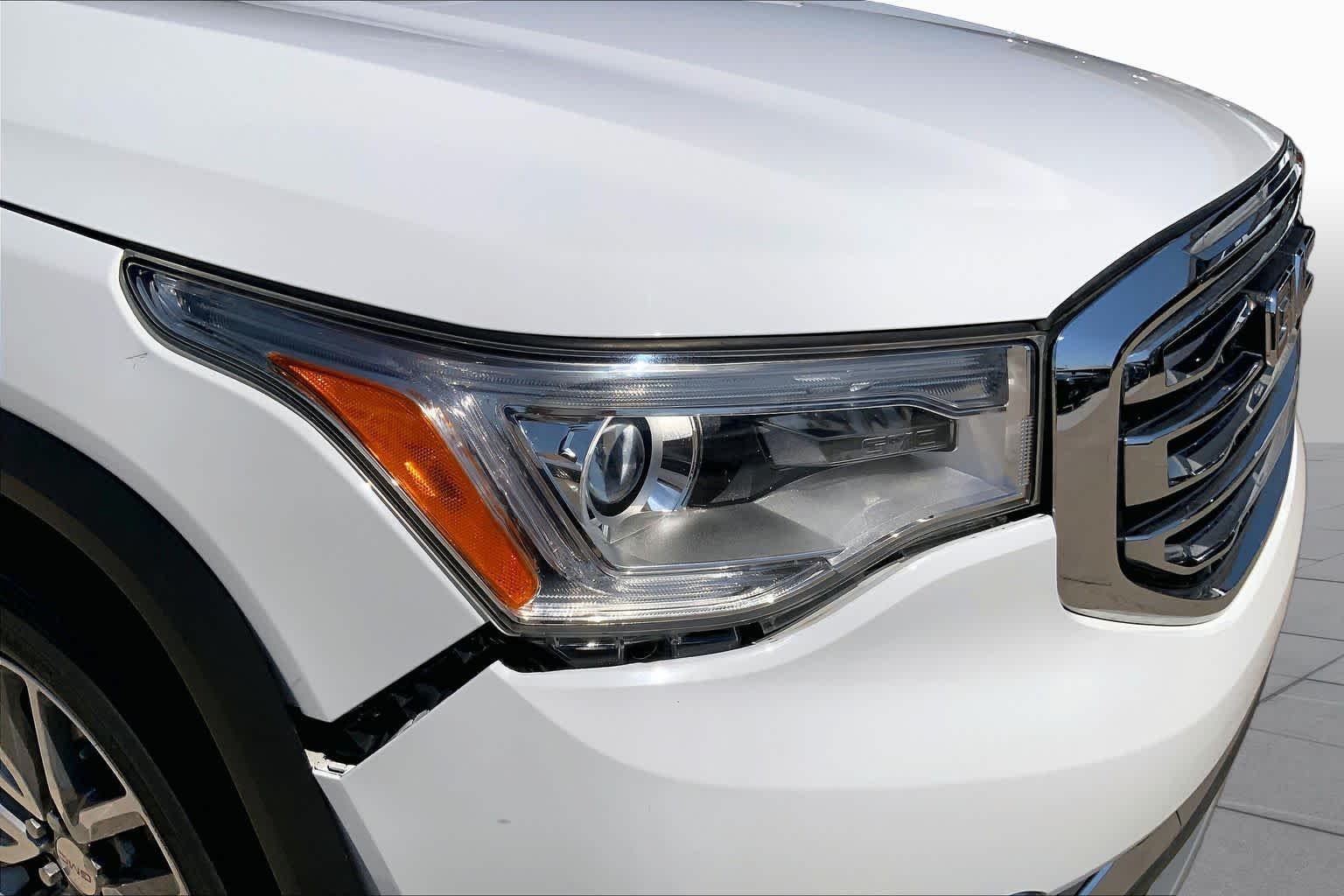 Used 2019 Summit White GMC SLE image 28