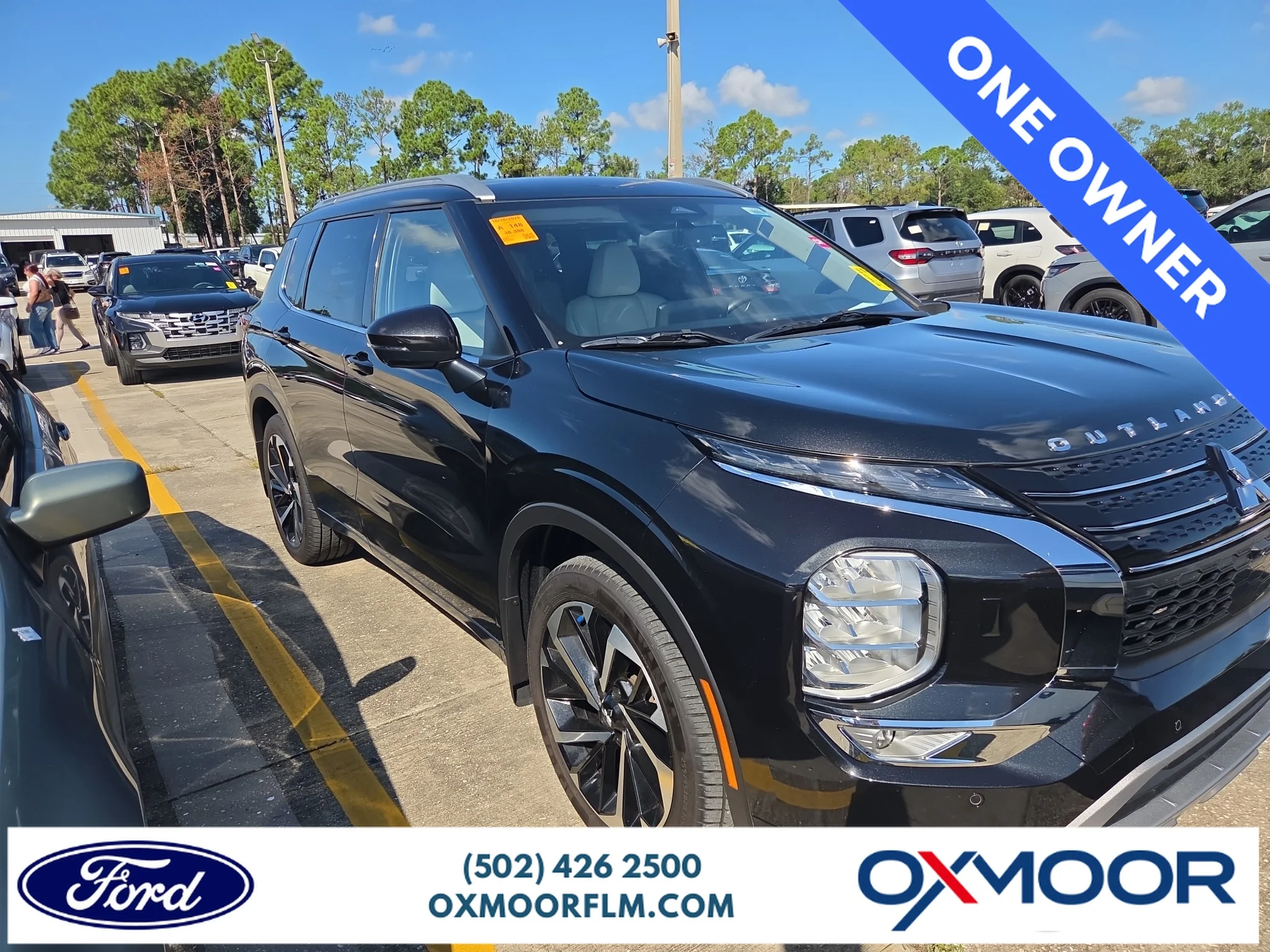Used 2023 Black Diamond Mitsubishi SEL image 1