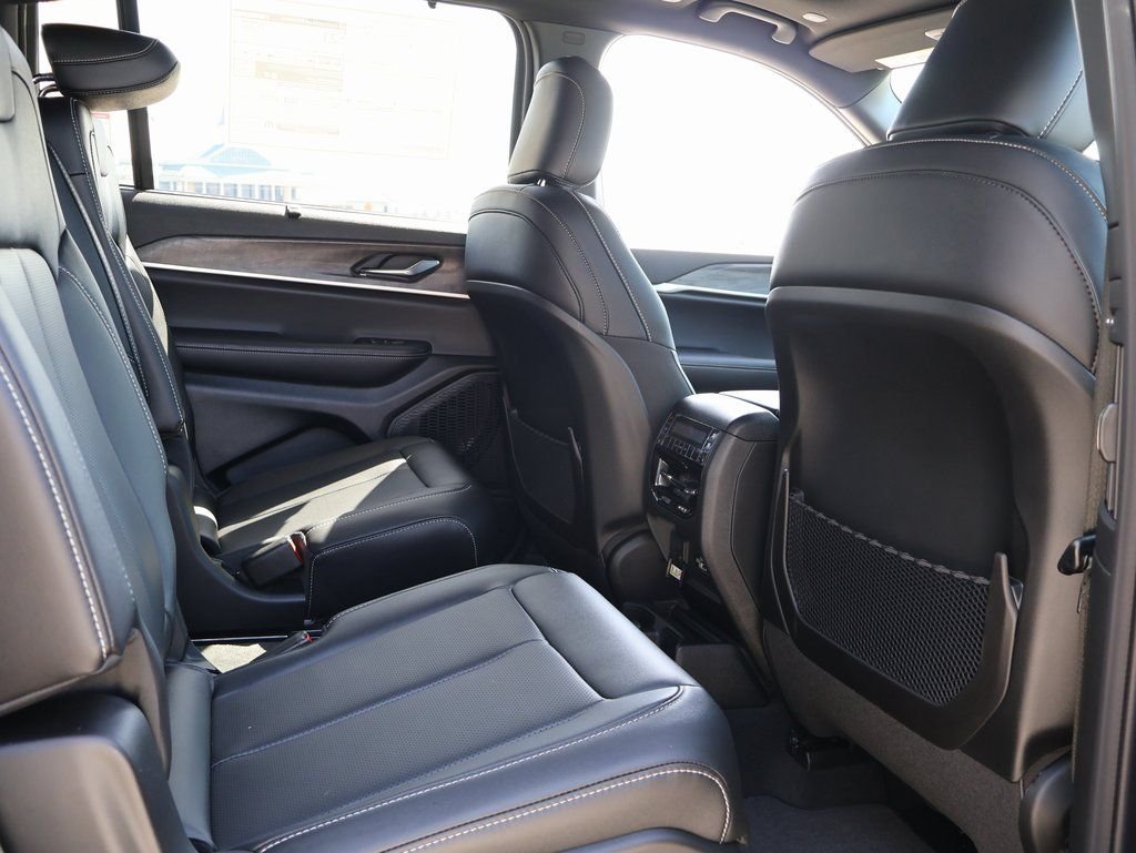 2025 Jeep Grand Cherokee L Limited - Photo 11