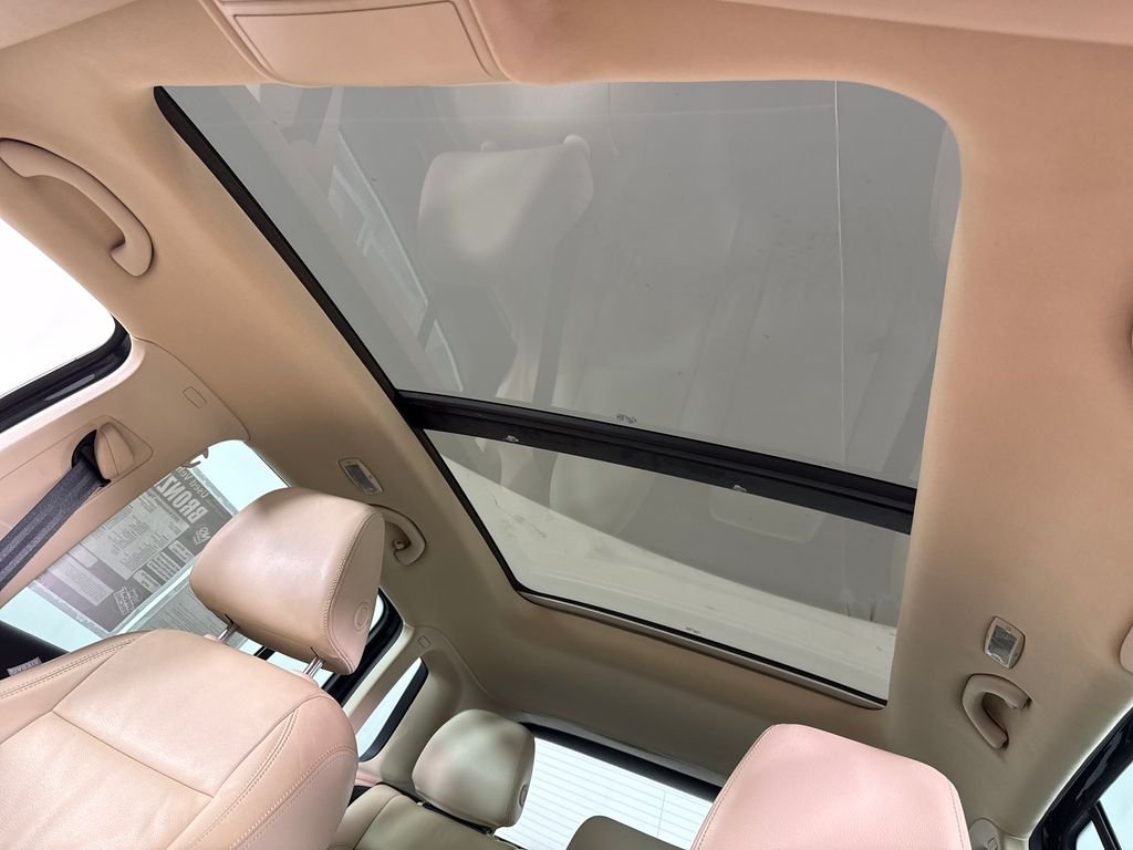Used 2012  Volkswagen S image 20