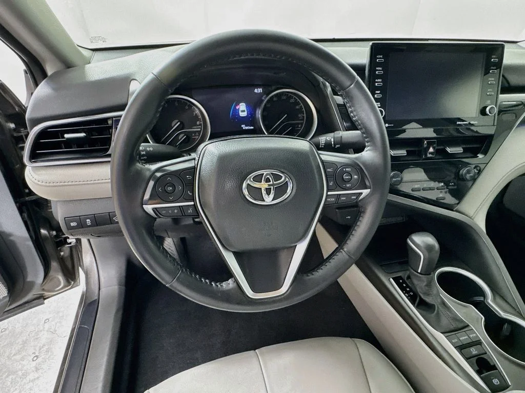 Used 2021 Gray Toyota XLE image 11