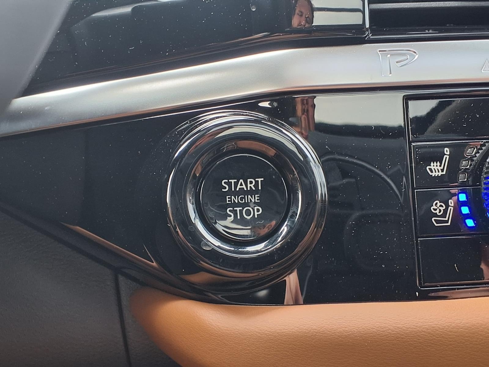 2026 Nissan Pathfinder Platinum White at Robbins Nissan