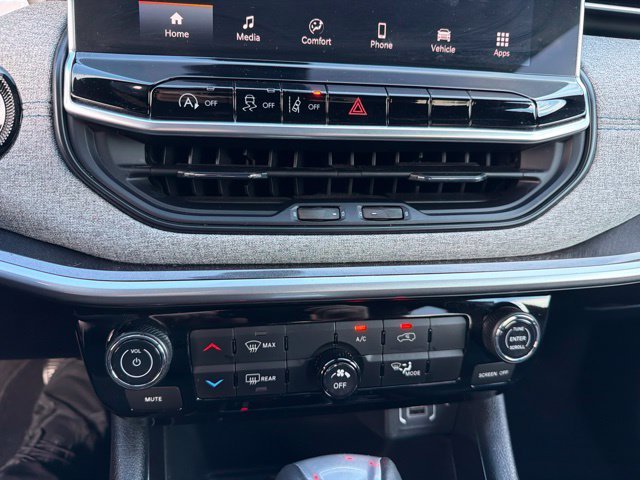 Used 2024 Black Jeep Latitude image 16